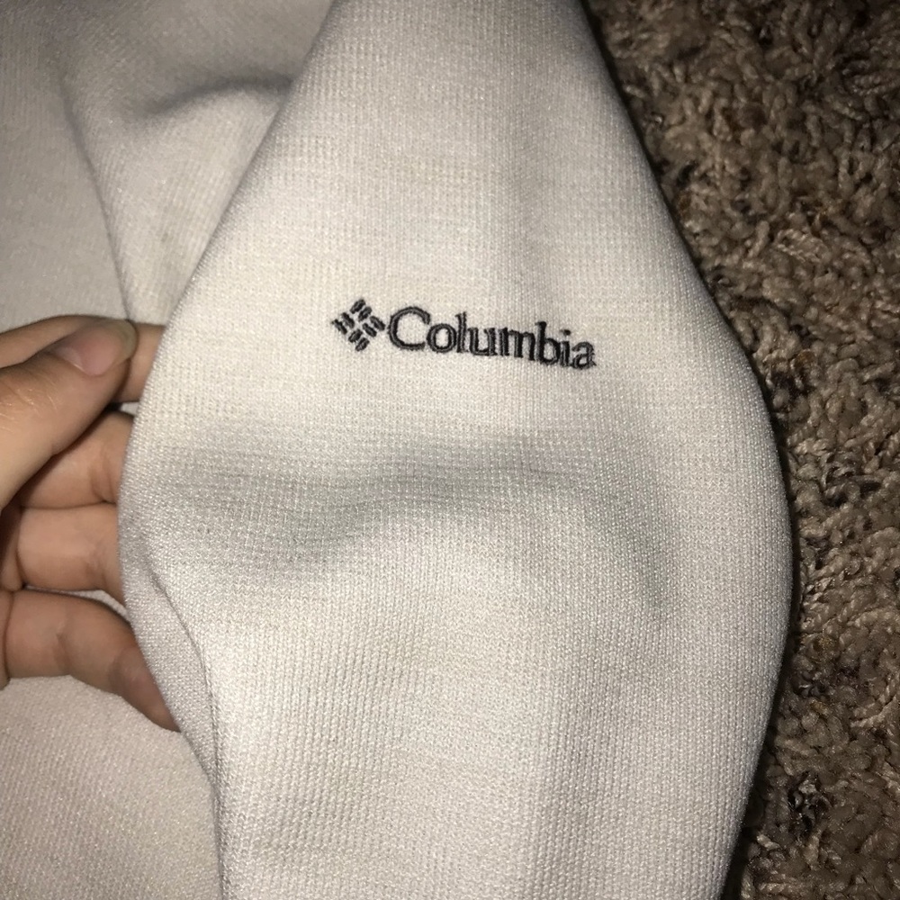 Columbia Turtle Neck - Picture 2 of 2